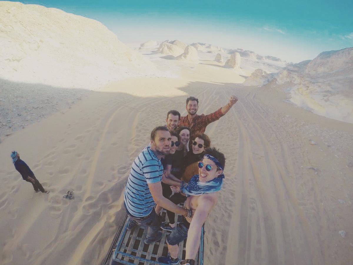 Happy days Pyramids Inn Kafret el-Gabal Exteriör bild