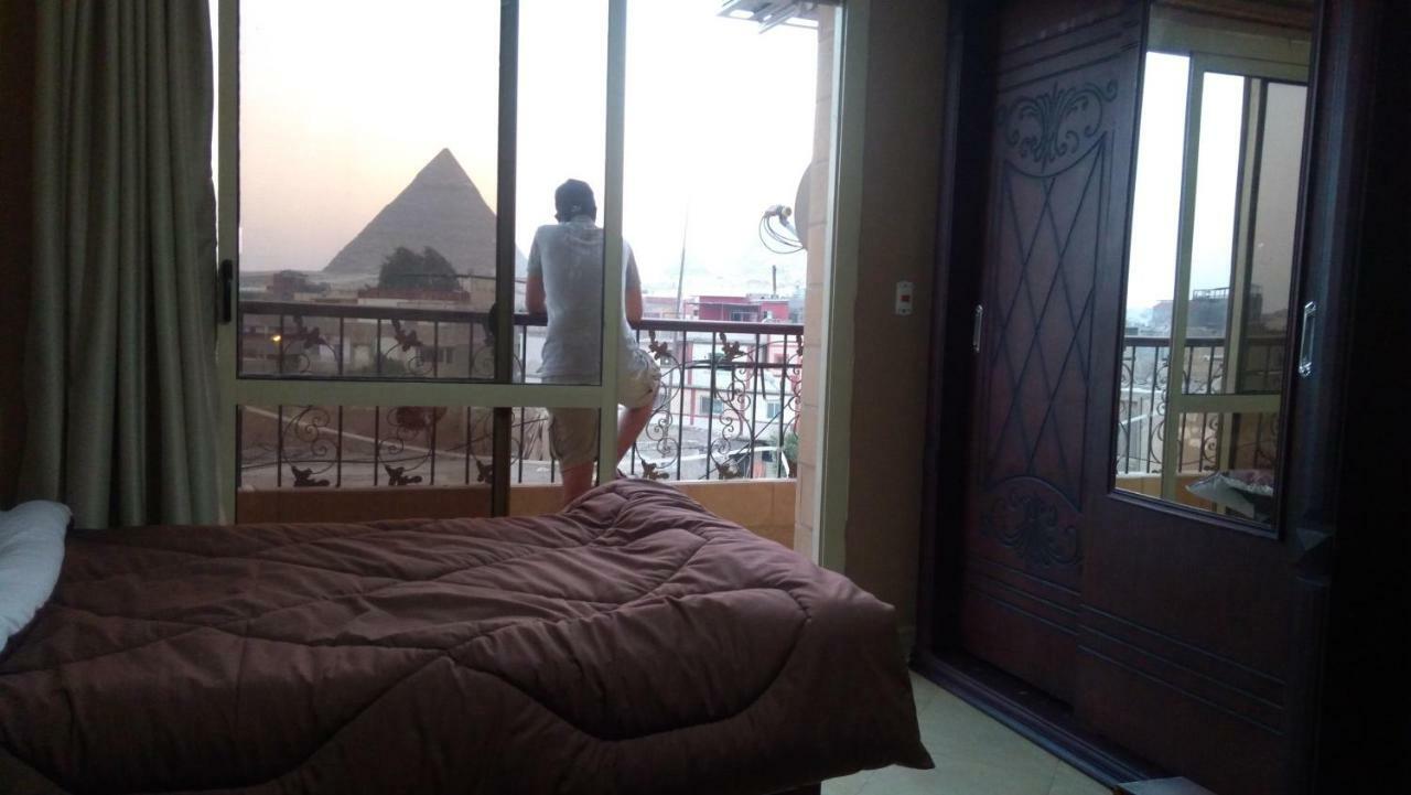 Happy days Pyramids Inn Kafret el-Gabal Exteriör bild