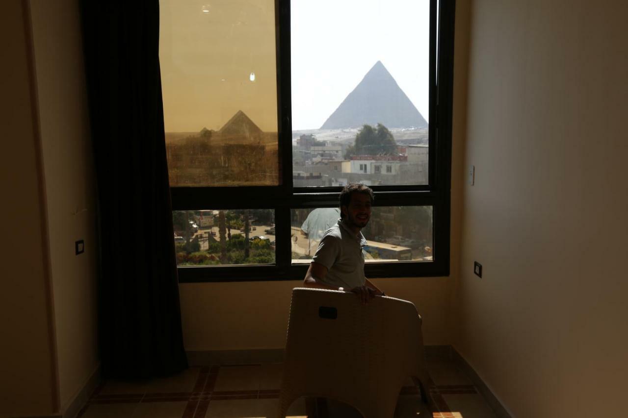 Happy days Pyramids Inn Kafret el-Gabal Exteriör bild