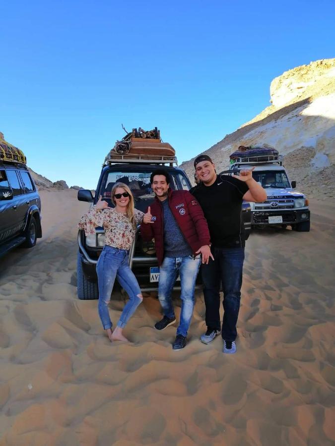 Happy days Pyramids Inn Kafret el-Gabal Exteriör bild